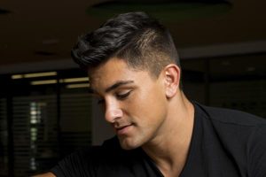 undercut-hairstyle-men-
