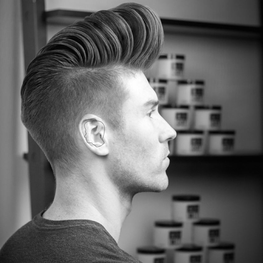 andrewdoeshair_high fade and huge pompadour