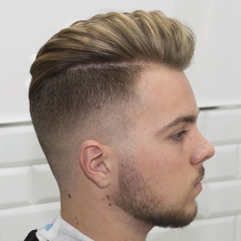 Seu penteado perfeito aliciamento masculino na barbearia moda look