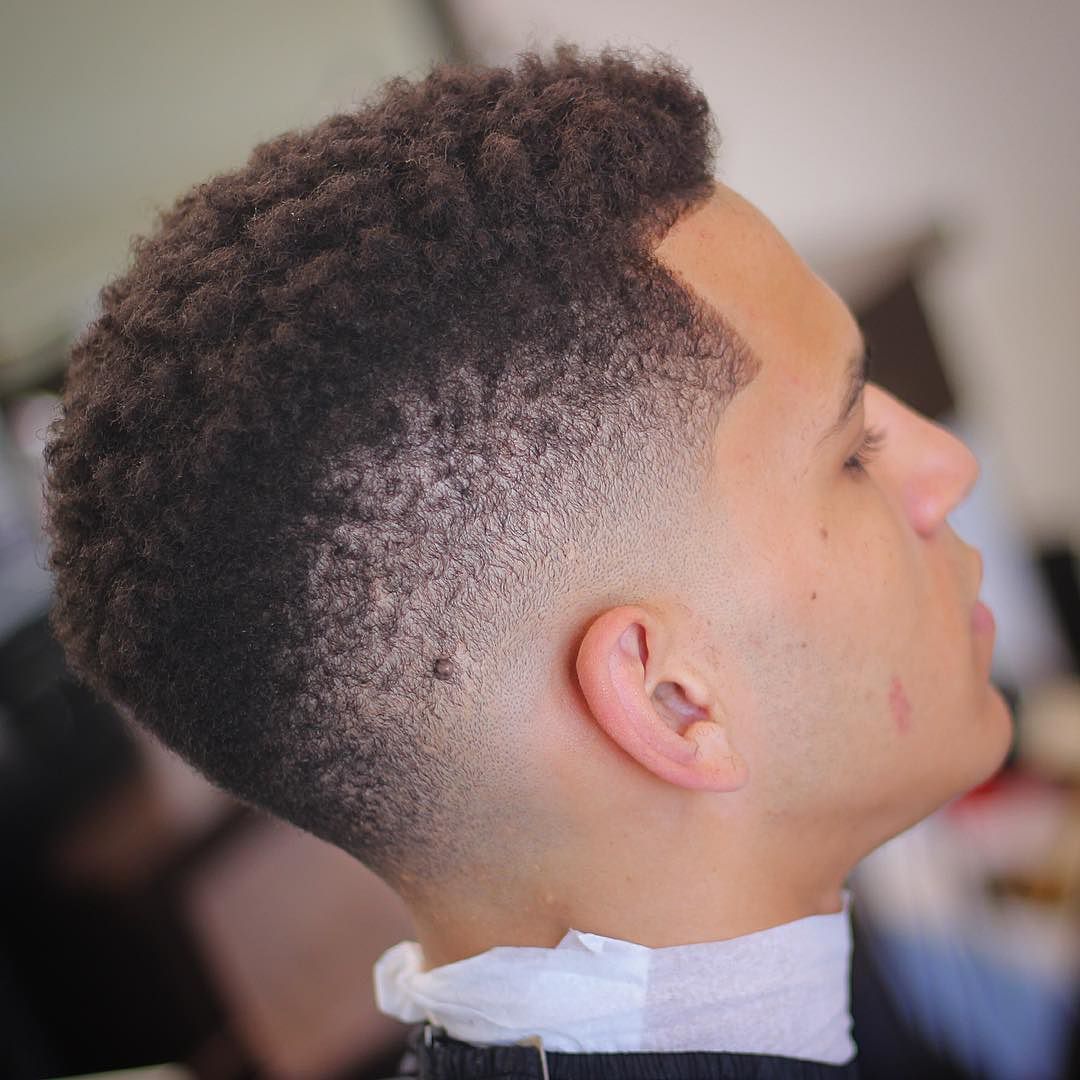 itsclipperovercomb_short-culry-haircuts-men-Drop-fade