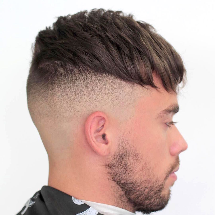 markthebarber_y borrosa se desvanecen y el cultivo desordenado corte de pelo corto para los hombres