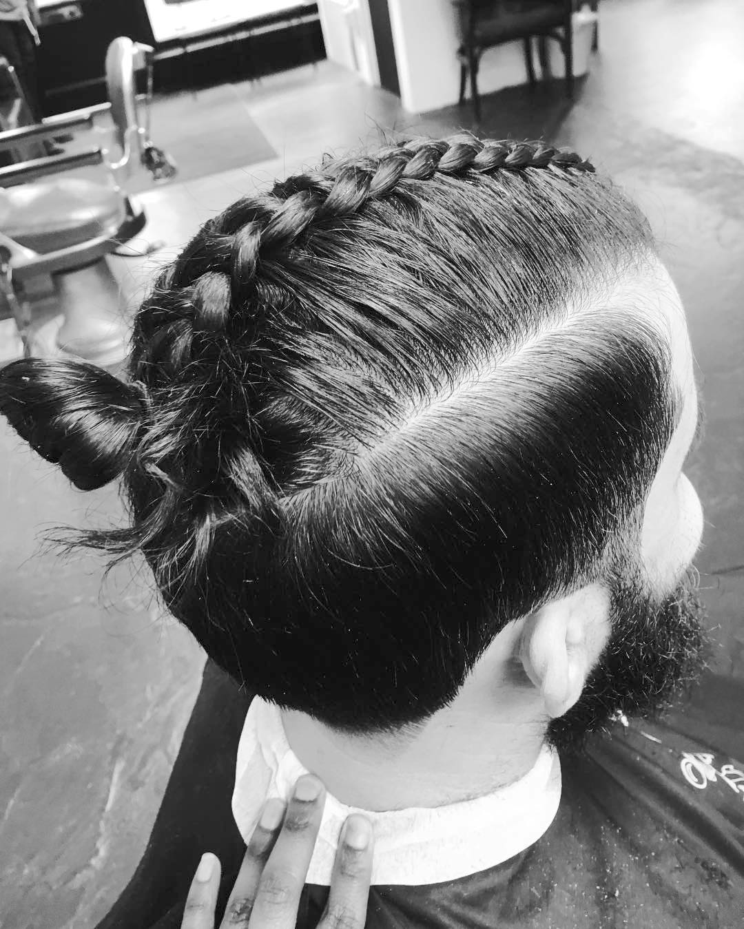 mokumbarbers_and man bun hairstyle man braids