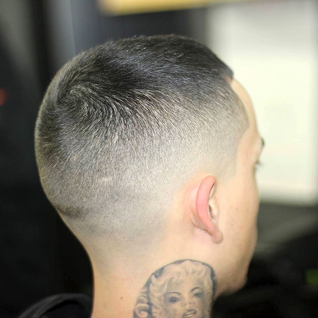 delriothebarber11_short hair men blurry fade-