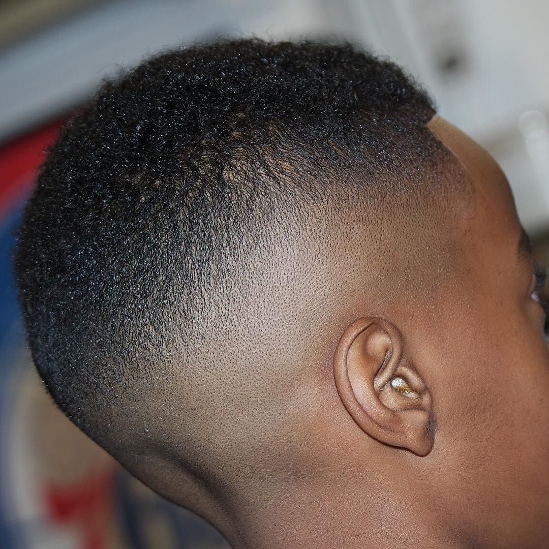 22 Hairstyles + Haircuts For Black Men