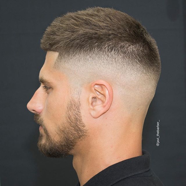 Javi der Barbier Coole Short Mens Frisuren mit Fade