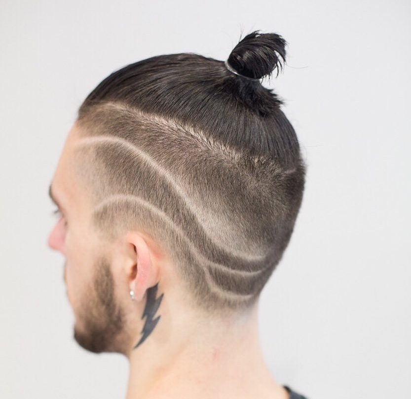 hairsoda_men-bun-undercut-hair-design