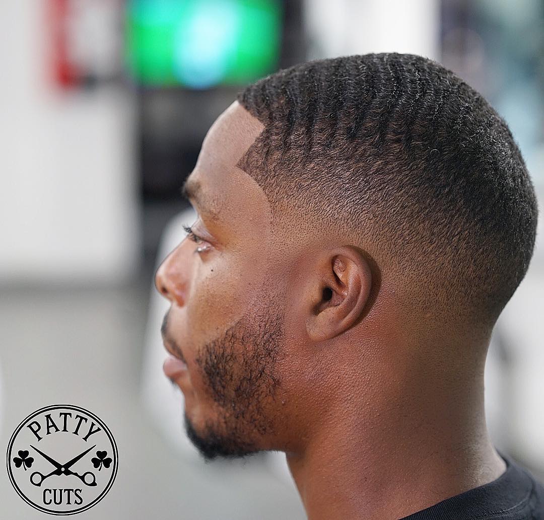 patty_cuts-black-mens-haircut-low-mid-skin-fade-waves