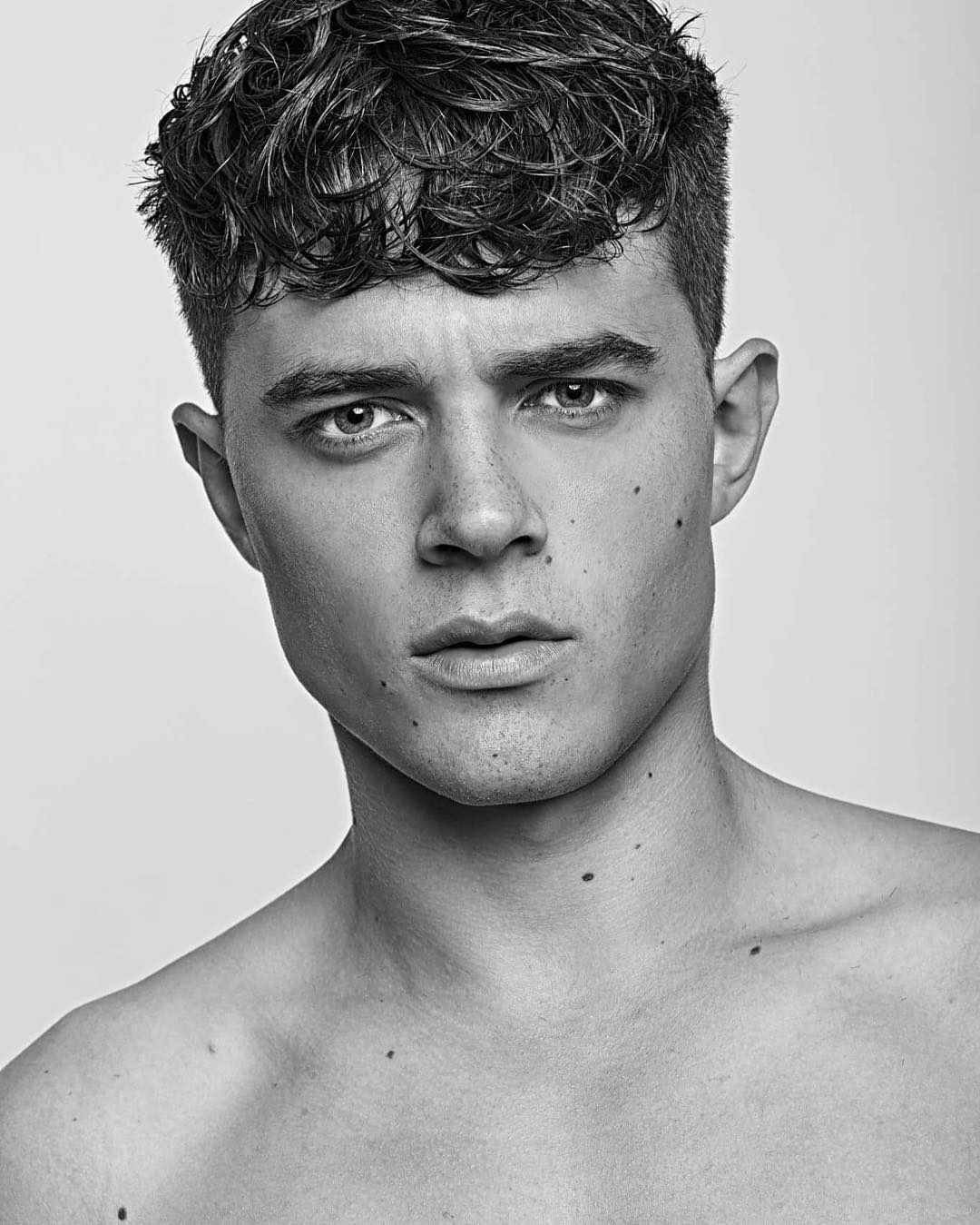 The 50 Best Curly Hair Men's Haircuts + Hairstyles of 2018