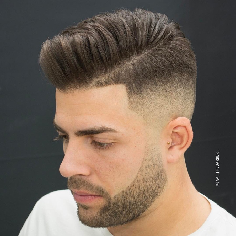 Corte de pelo pompadour de alto desvanecimiento