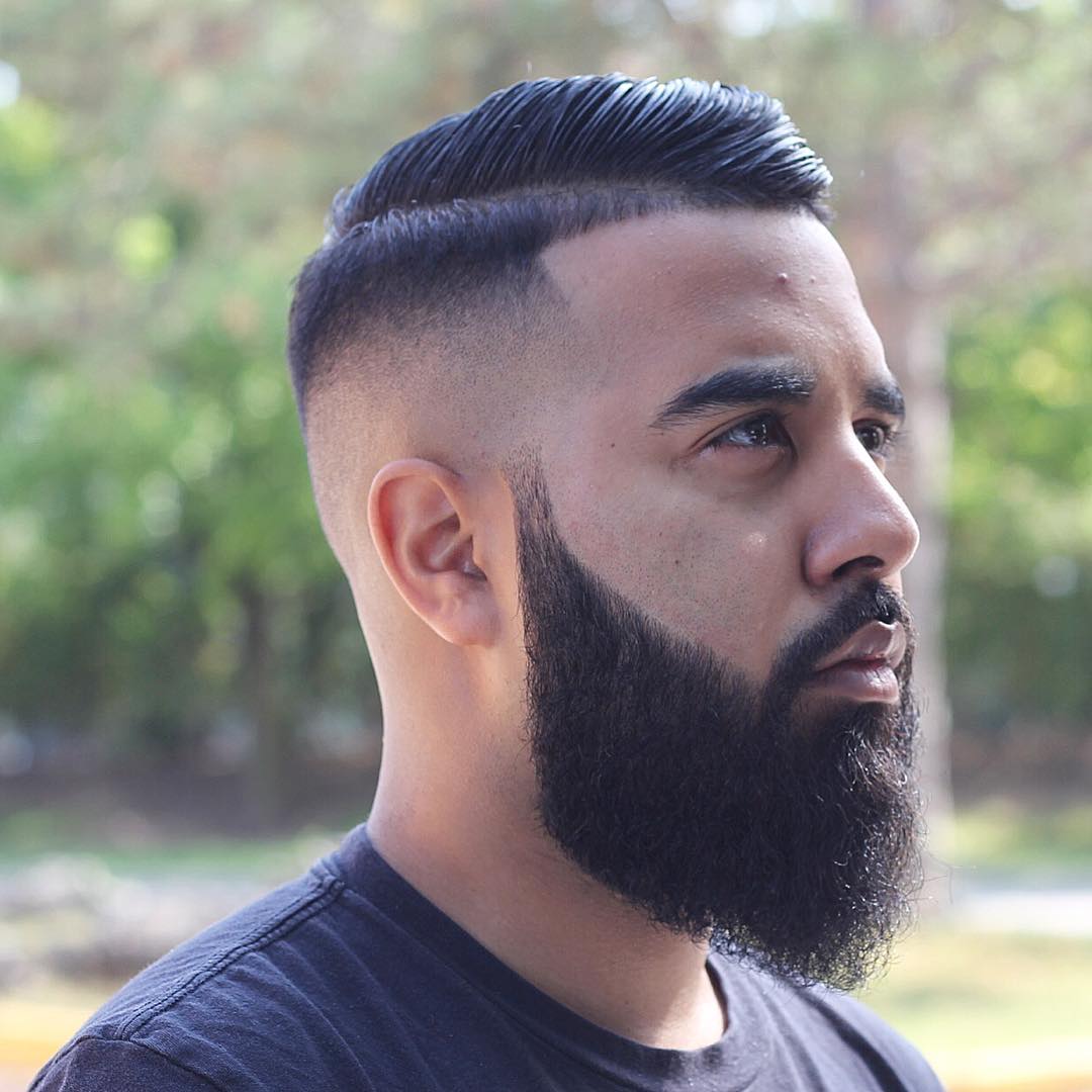 shawn_barbz skin fade comb over