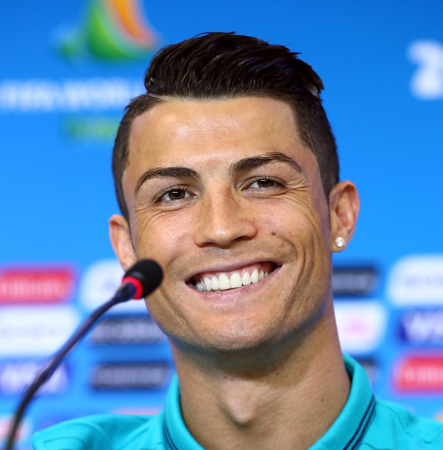  Cristiano Ronaldo Haircut 