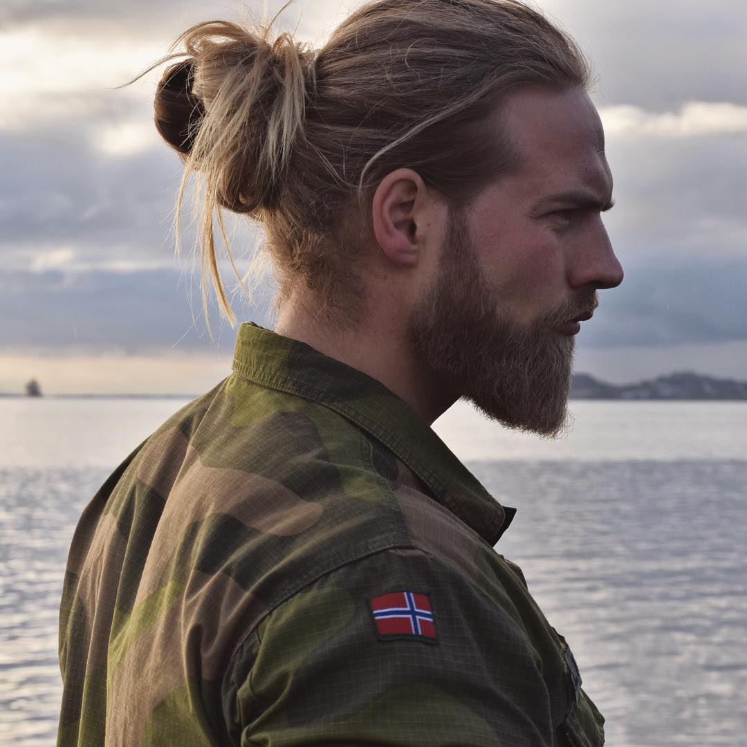 men with long hair Lasse Matberg