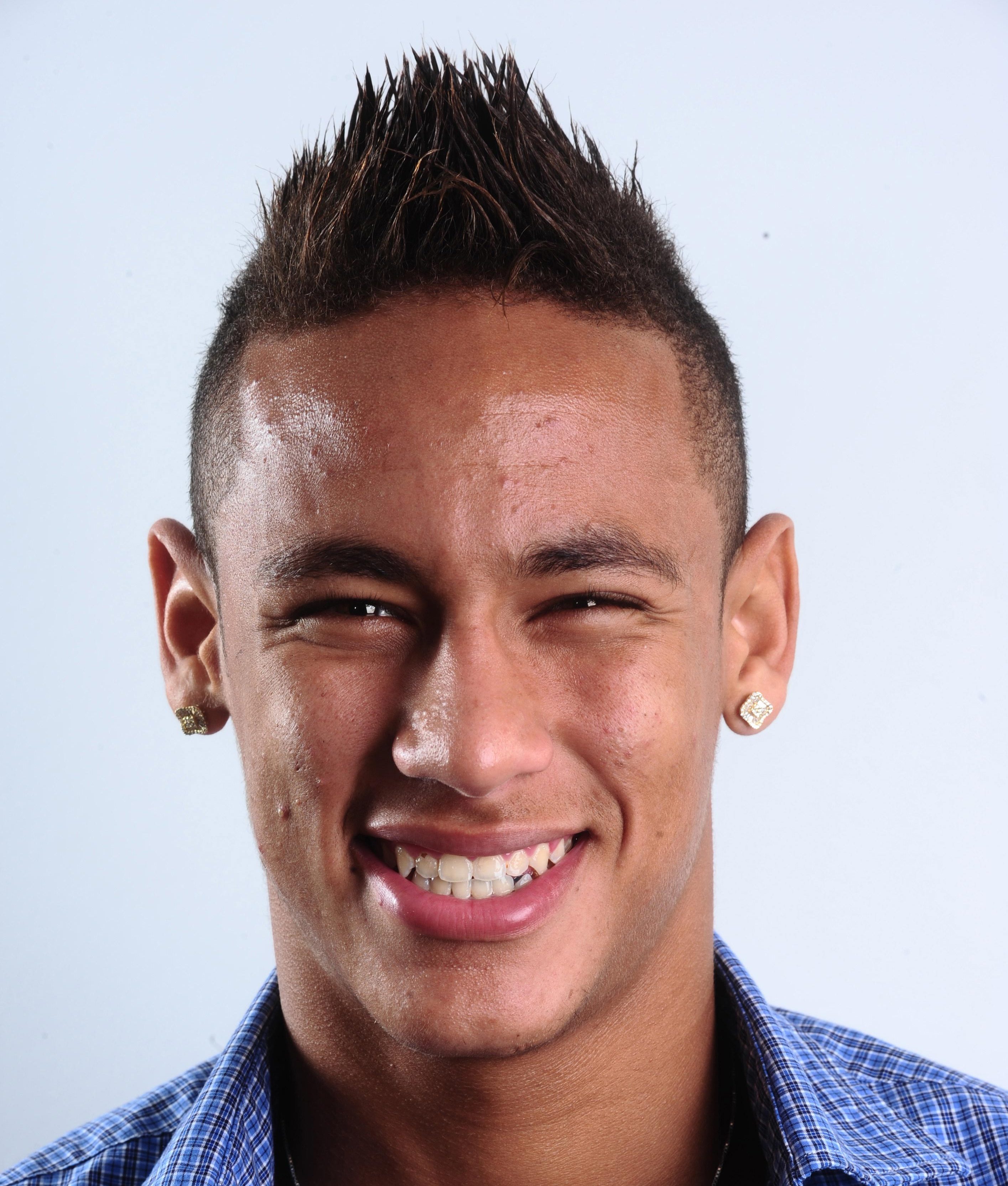 Neymar's Spiked-Up Fade