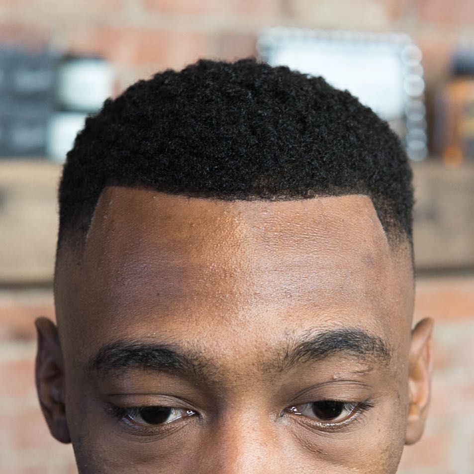 لأصحاب الشعر القصير.. أفضل قصات الشعر لعام 2018 Calebthebarber-short-haircuts-for-black-men-sponge-twists-pomade
