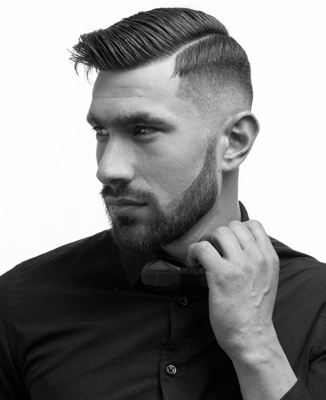 lianos_urban_cutz mid fade haircut with side part