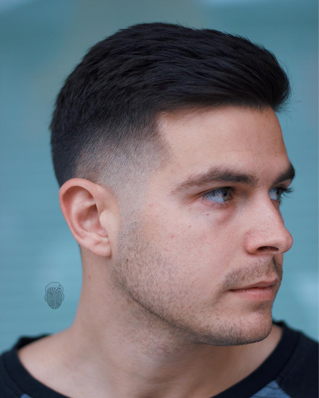  أفضل قصات الشعر Travisanthonyhair-short-haircuts-for-thick-hair-men-fade