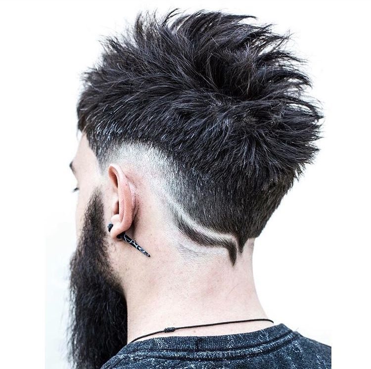 Diseño de cuello + corte de pelo en punta