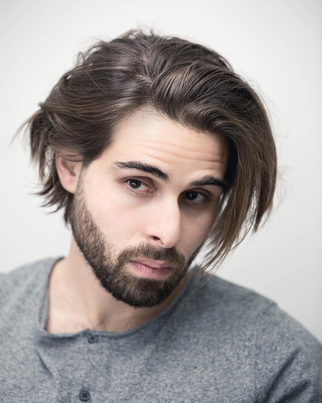 Image of Grow out hair for oval face man