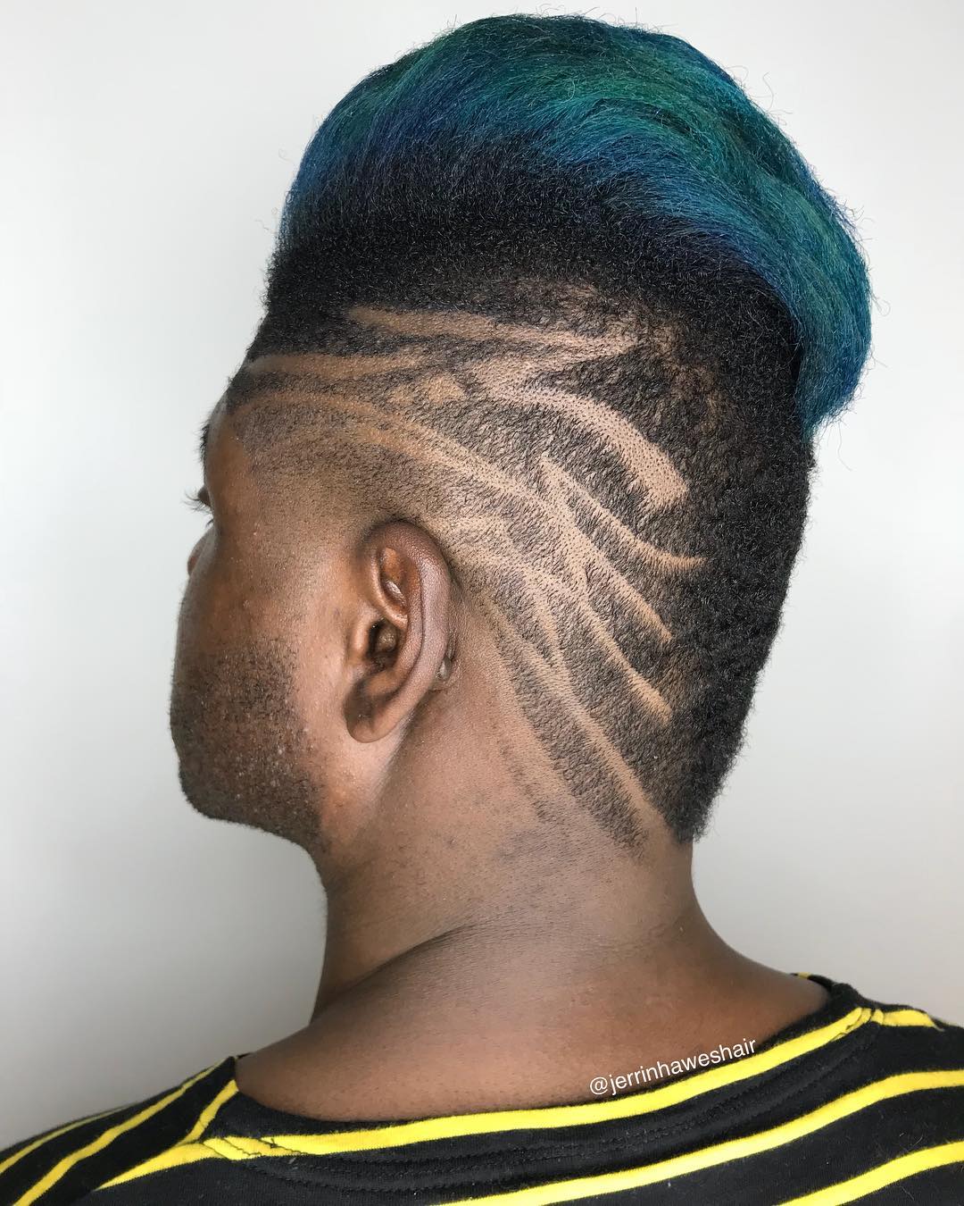 Design de cabelo legal para homens negros