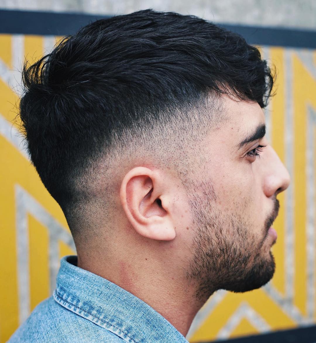 Corte de pelo grueso crop fade para hombres