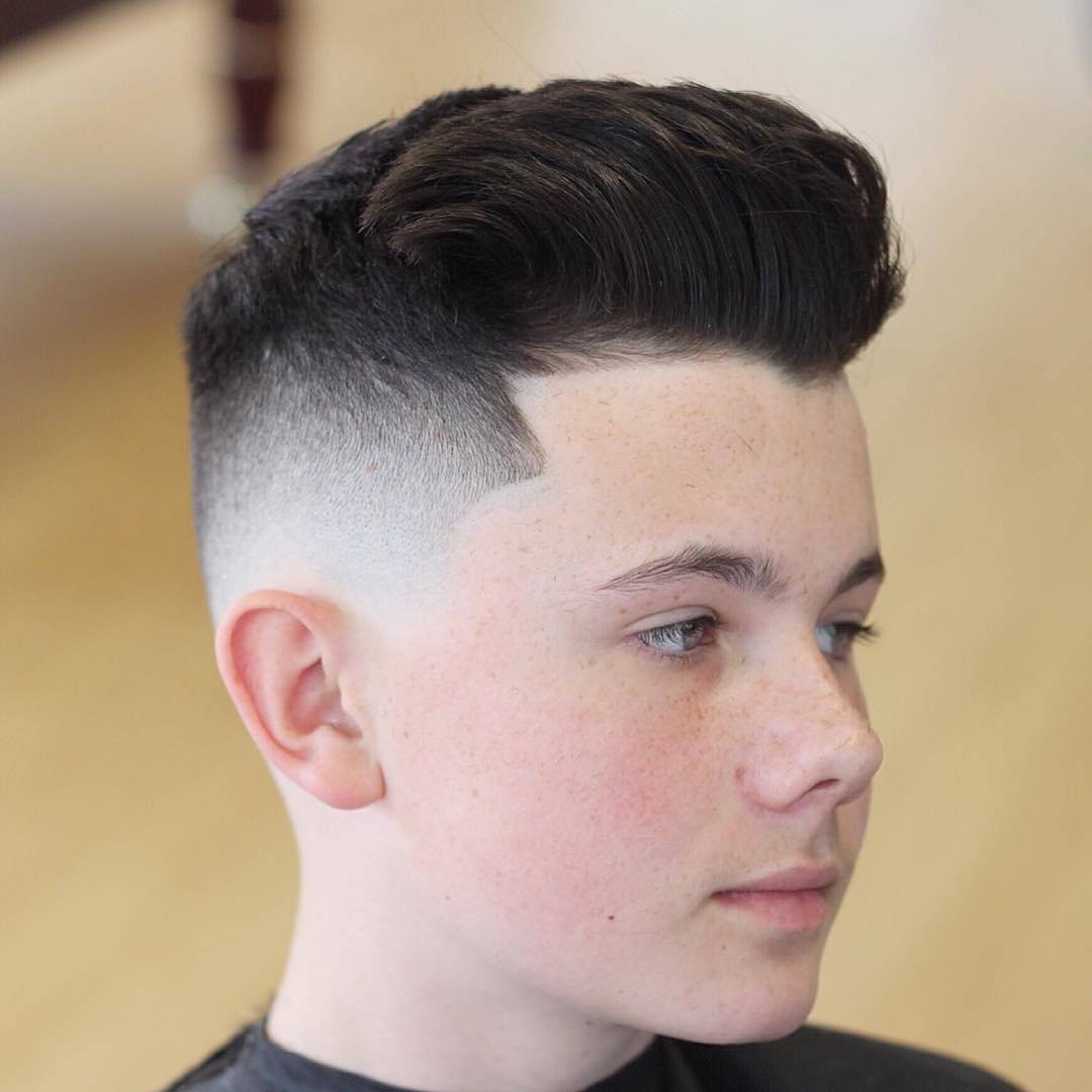 Quiff corte de cabelo para meninos