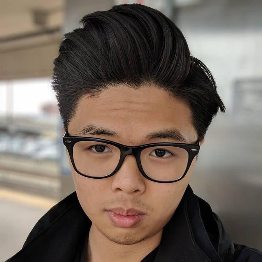 Side part hairstyle for Asian men