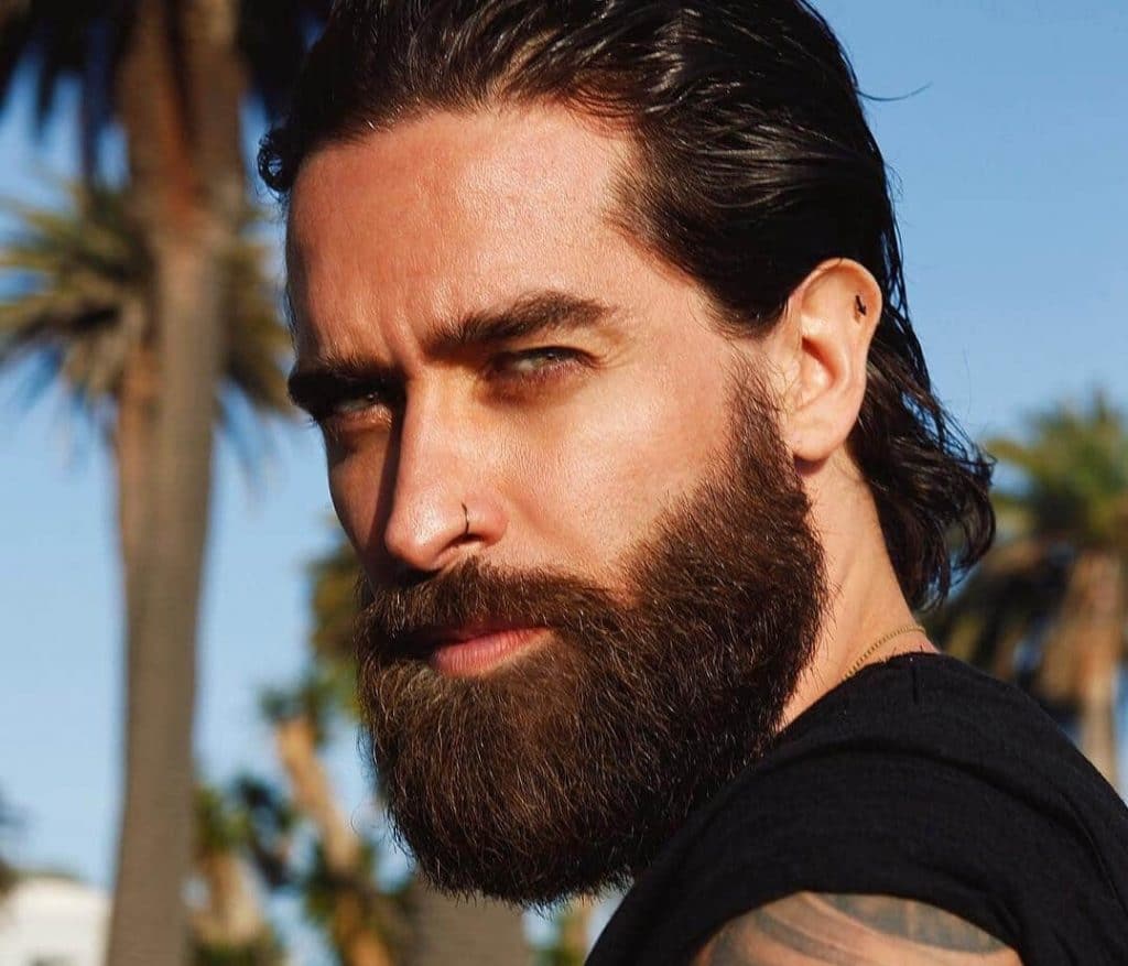 how to groom a beard with balm