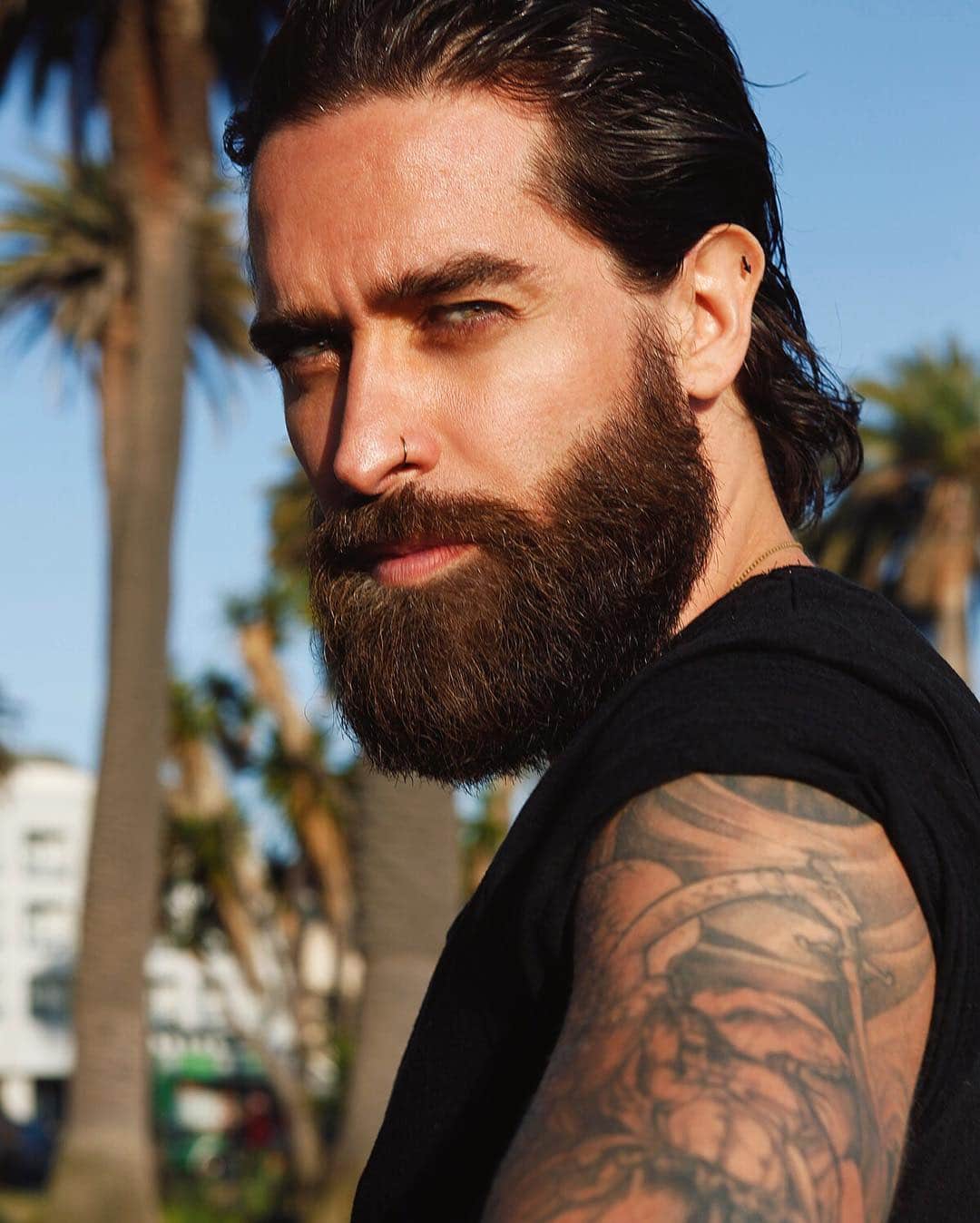Men's Haircuts With Beards 2025 Trends