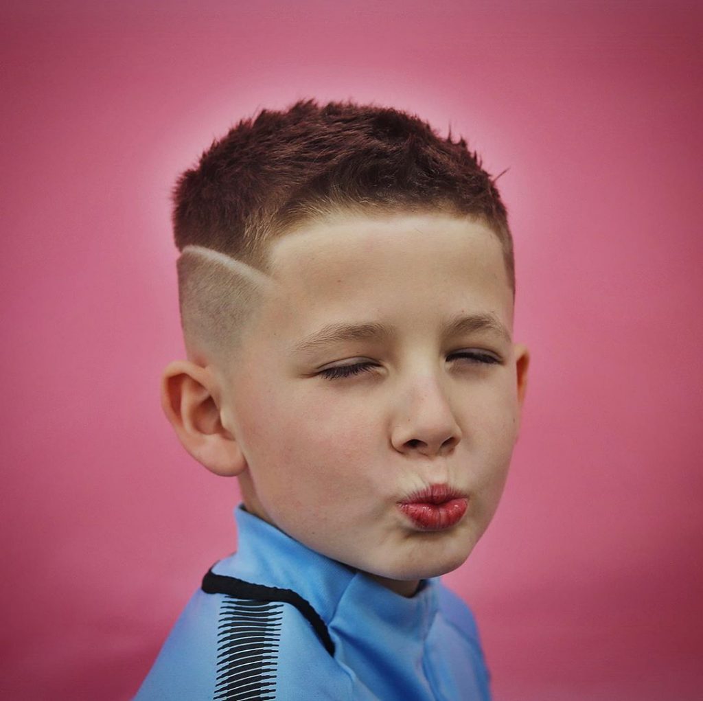 Corte de cabelo infantil para cabelo curto