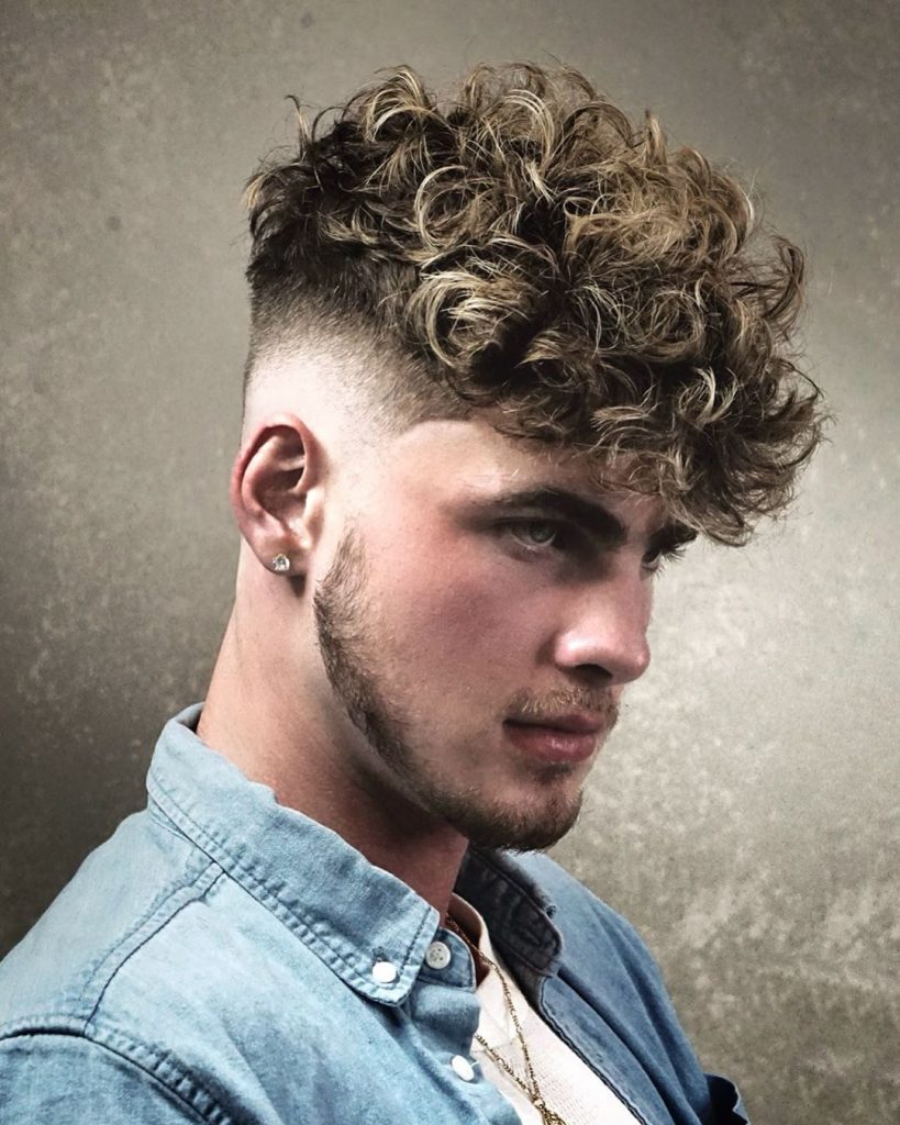 30 Trendy Curly Hairstyles For Men 2022 Collection  Hairmanz