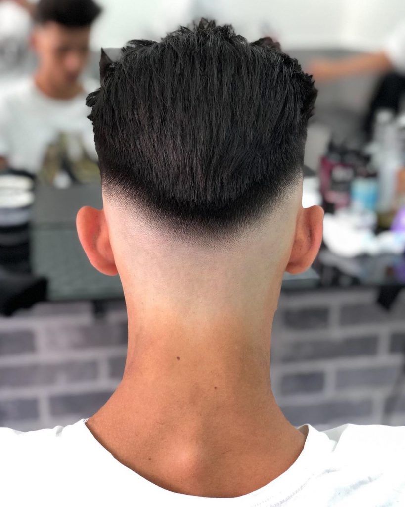 Corte de pelo con degradado medio