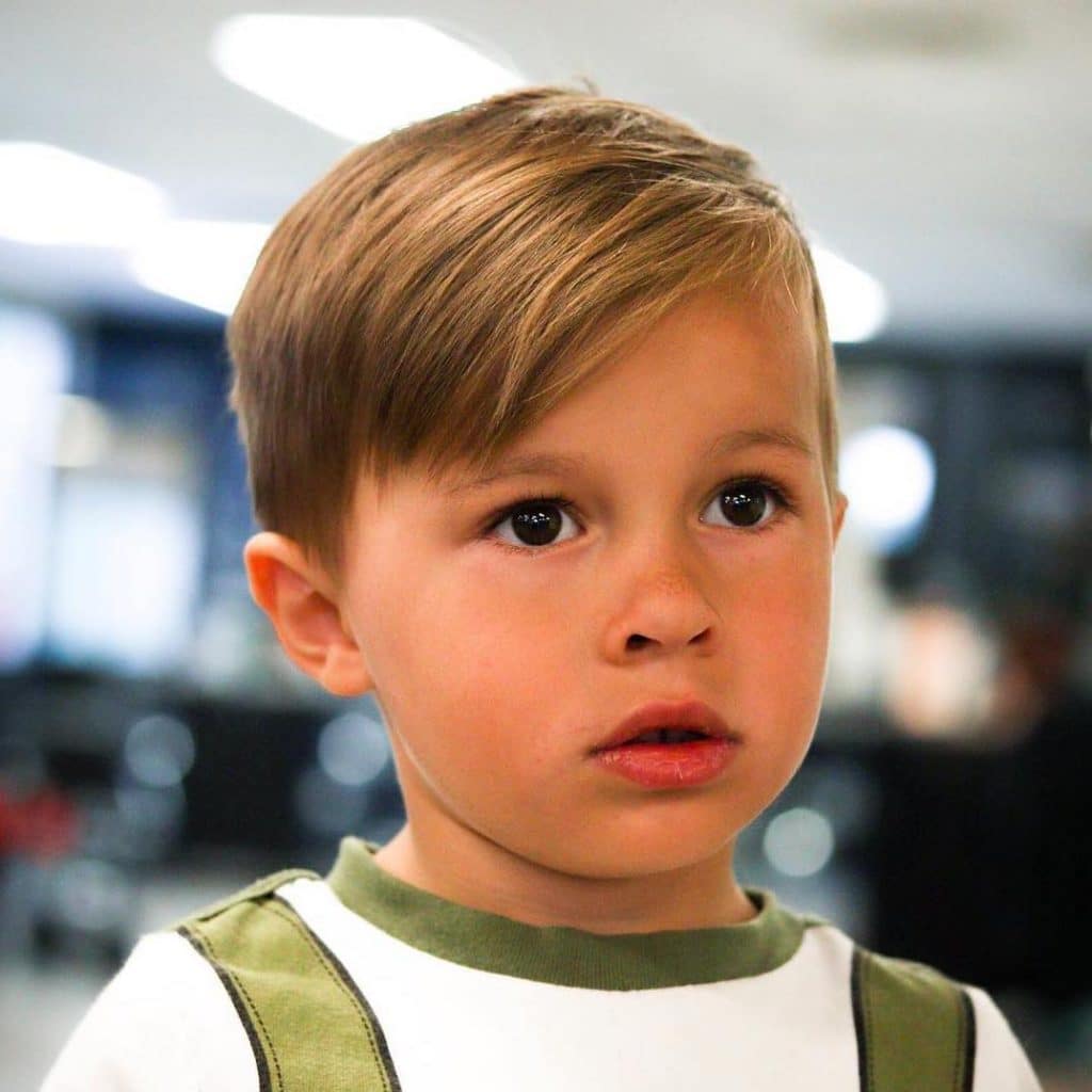 Cortes de pelo de niño pequeño