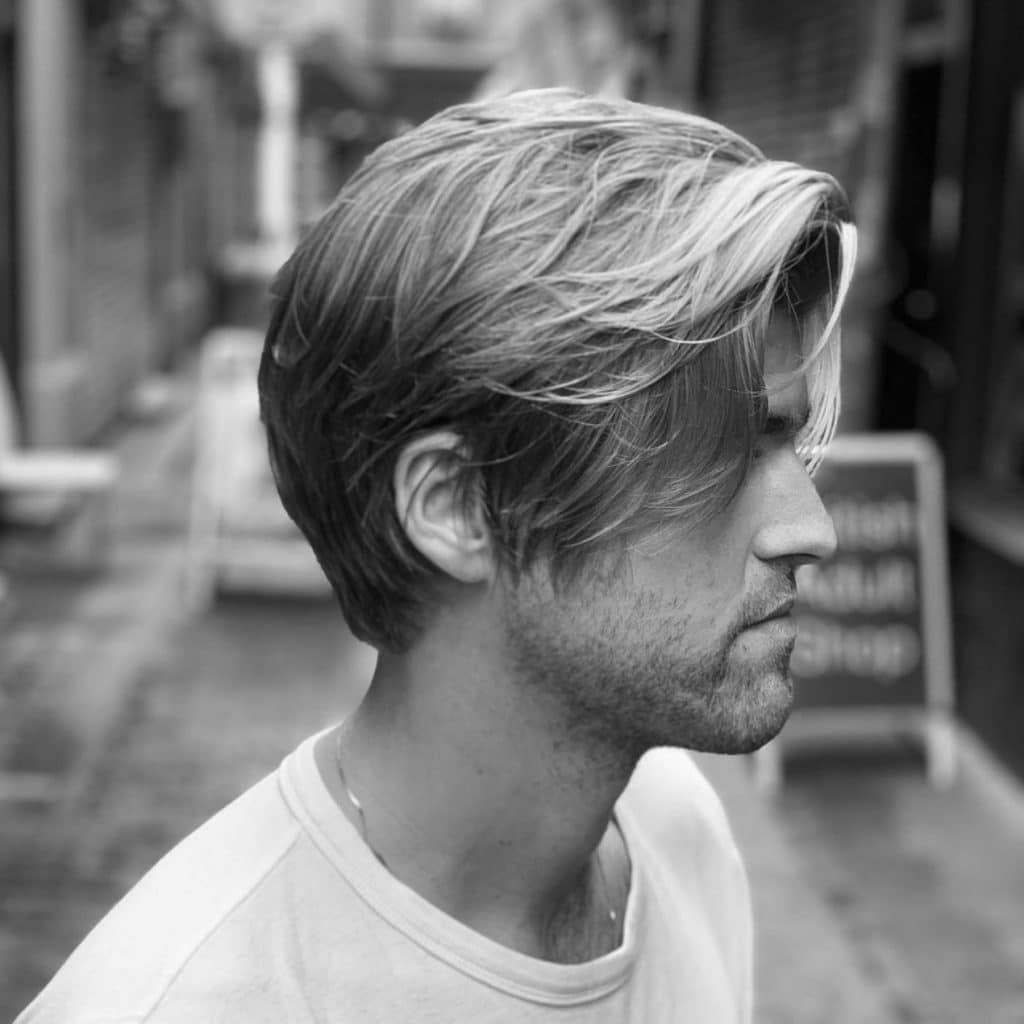 52 Stylish Long Hairstyles For Men -></noscript> Updated February 2023″ style=”width:100%”><figcaption style=