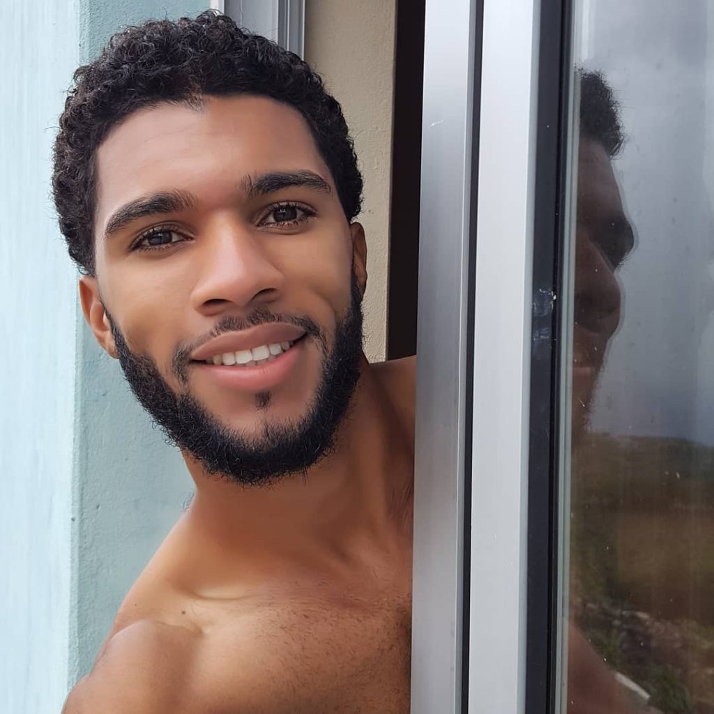 40+ Curly Hairstyles For Men: 2023 Trends 40+ Curly Hairstyles For Men: 2023 Trends