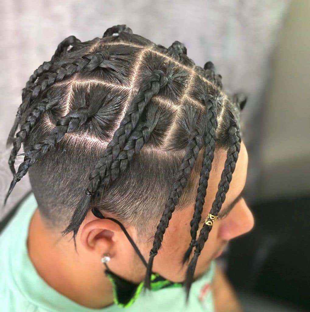 Caja de trenzas para hombres con cabello lacio