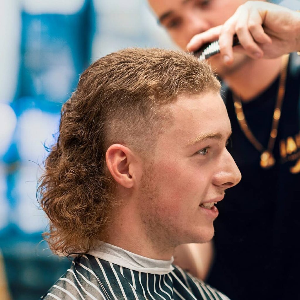 Clásico corte de pelo mullet hombres