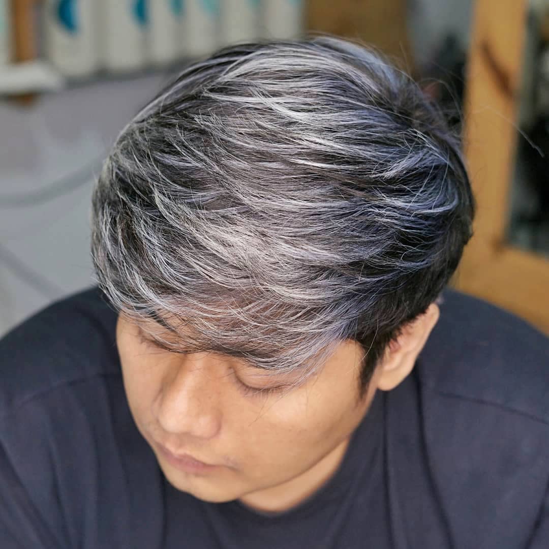 23 Trendy Hair Highlights For Men To Copy in 2023